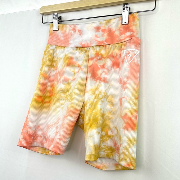 Guess tie dye biker shorts - Picture 2 of 3